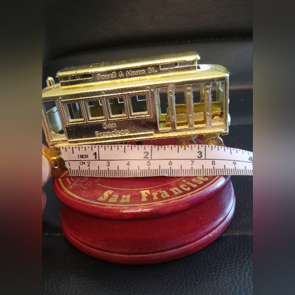 Cable Car Turn Table Wind Up Music Box "I Left My Heart in San Francisco" - Picture 5 of 5